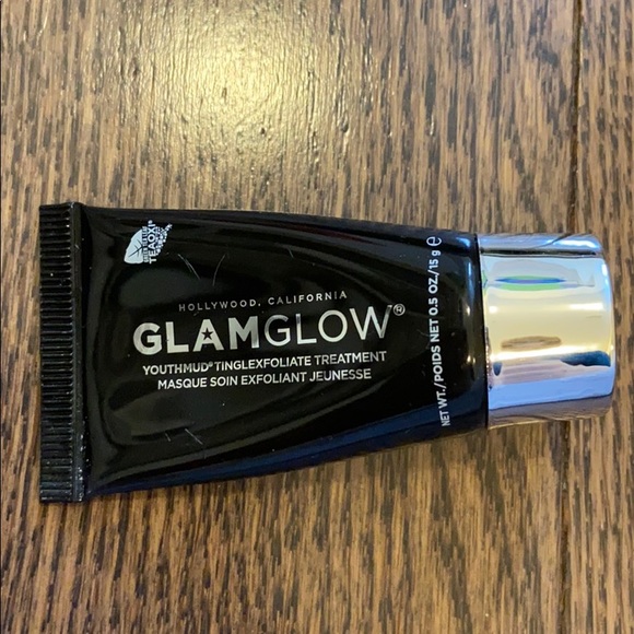 GlamGlow youthmud exfoliating mask - Picture 1 of 3